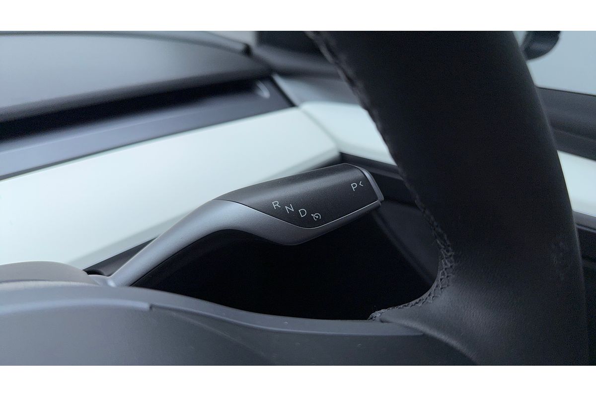 2022 Tesla Model Y Rear-Wheel Drive