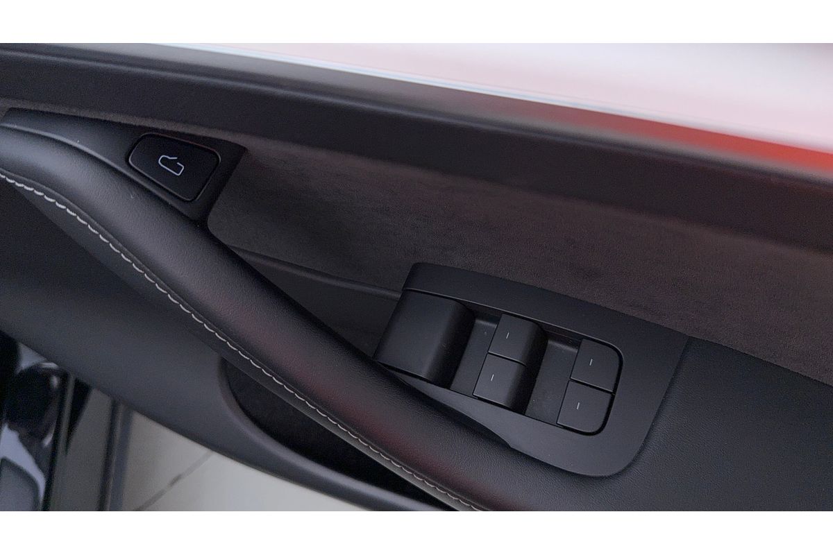 2022 Tesla Model Y Rear-Wheel Drive