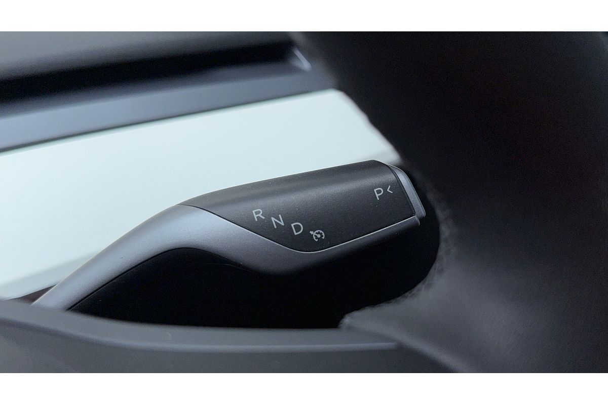 2022 Tesla Model Y Rear-Wheel Drive