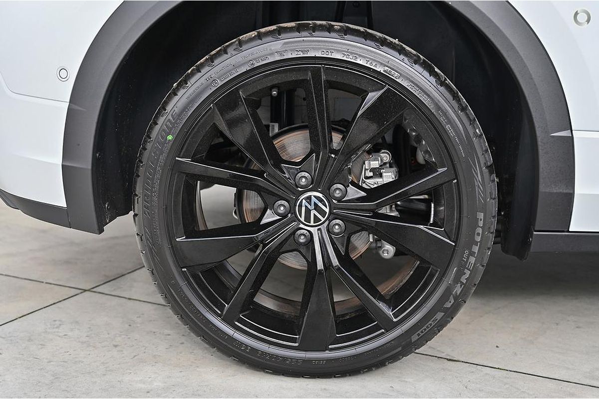 2025 Volkswagen T-Roc 140TSI R-Line D11