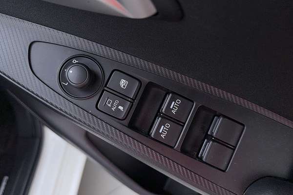 2024 Mazda 2 G15 Pure DJ Series