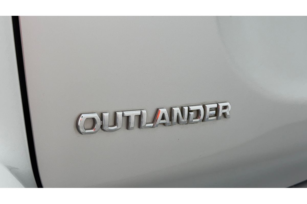 2018 Mitsubishi Outlander ES ADAS ZL