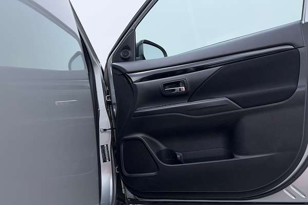 2018 Mitsubishi Outlander ES ADAS ZL