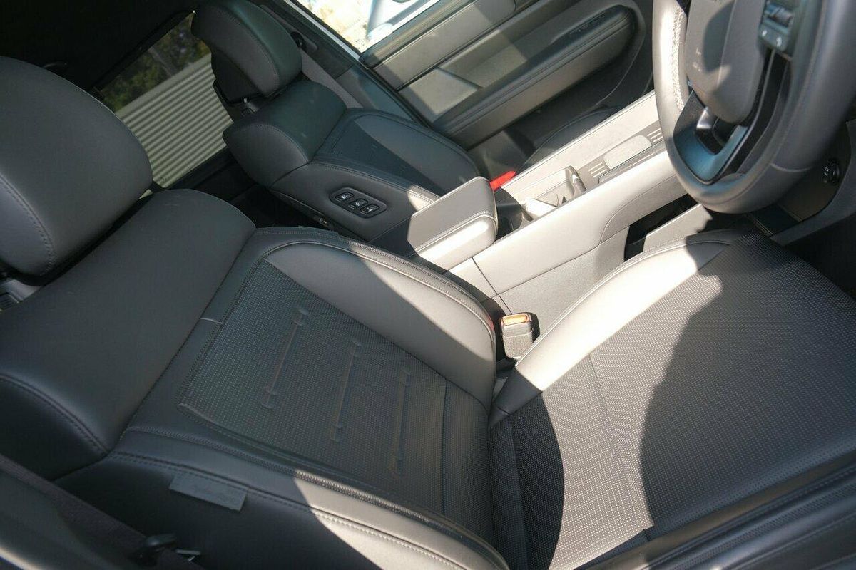 2024 Hyundai Santa Fe Hybrid Calligraphy MX5.V1