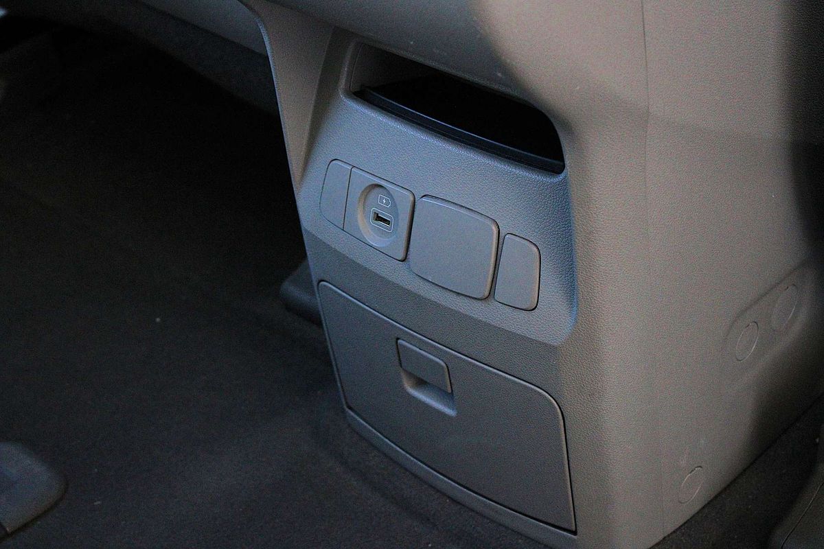 2019 Kia Carnival S YP