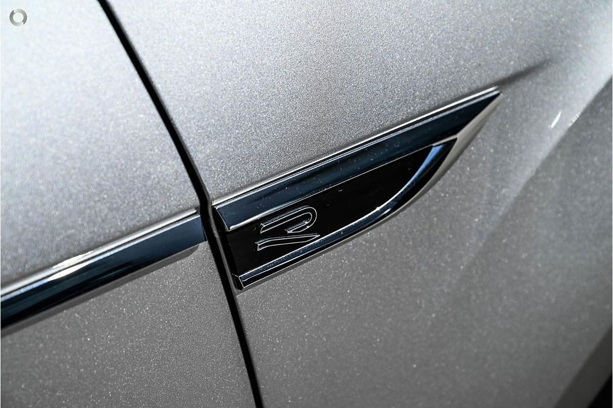 2025 Volkswagen T-Roc 140TSI R-Line D11