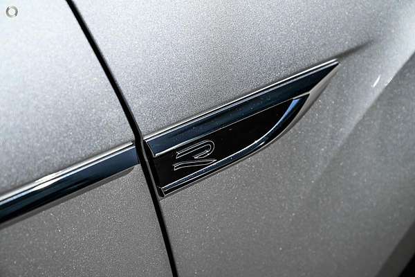 2025 Volkswagen T-Roc 140TSI R-Line D11