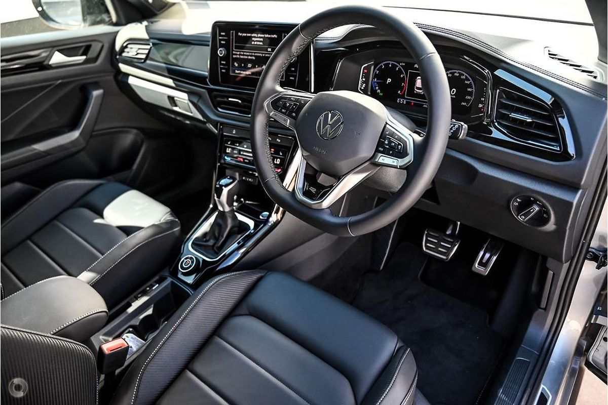 2025 Volkswagen T-Roc 140TSI R-Line D11