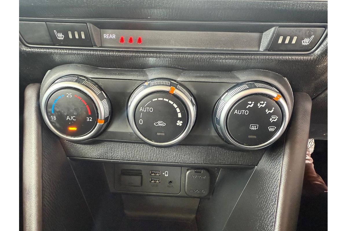 2023 Mazda CX-3 Akari LE DK