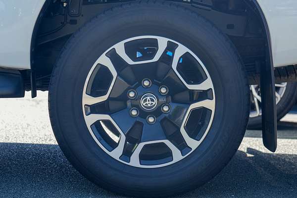 2021 Toyota Hilux SR5 GUN126R 4X4