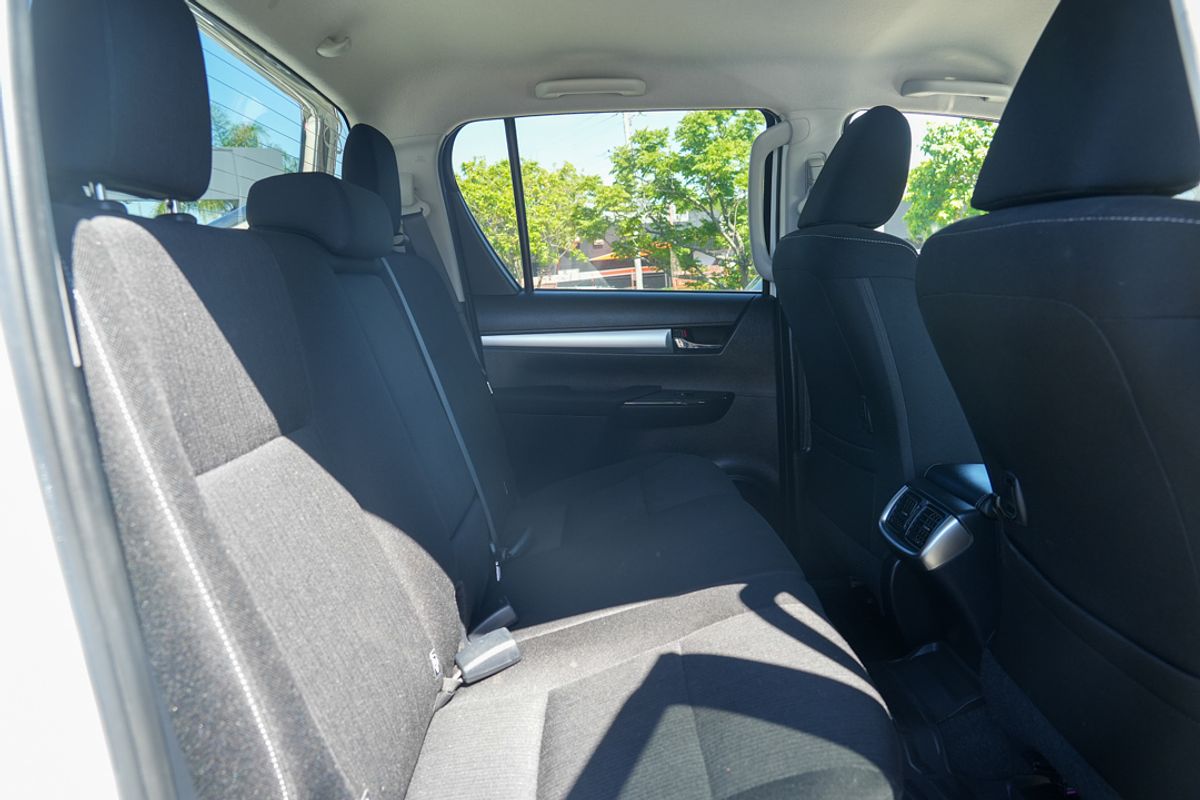 2021 Toyota Hilux SR5 GUN126R 4X4