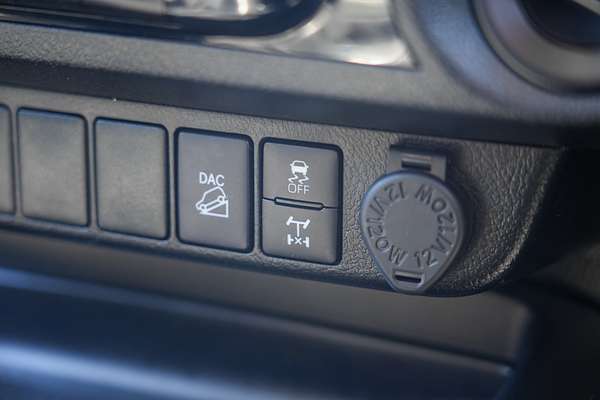 2021 Toyota Hilux SR5 GUN126R 4X4