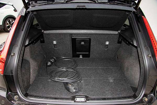 2025 Volvo EX40 Ultra Single Motor Extended Range