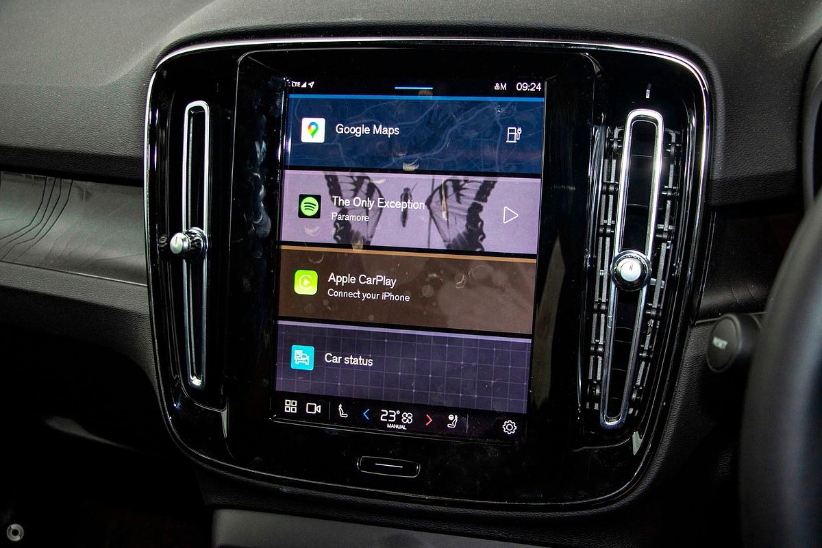 2025 Volvo EX40 Ultra Single Motor Extended Range