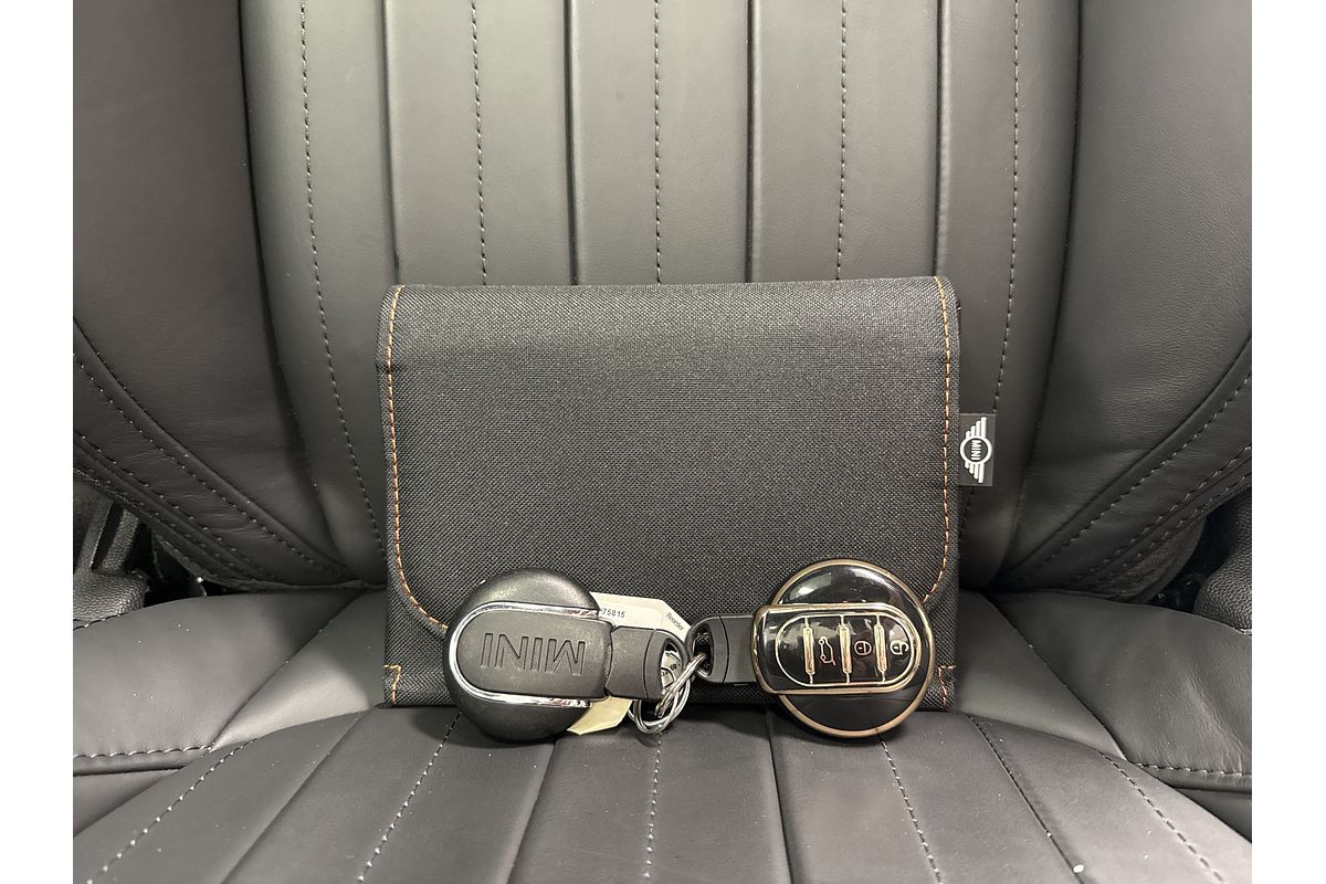 2021 MINI Hatch John Cooper Works Classic F56 LCI