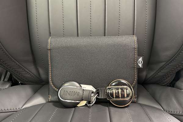 2021 MINI Hatch John Cooper Works Classic F56 LCI