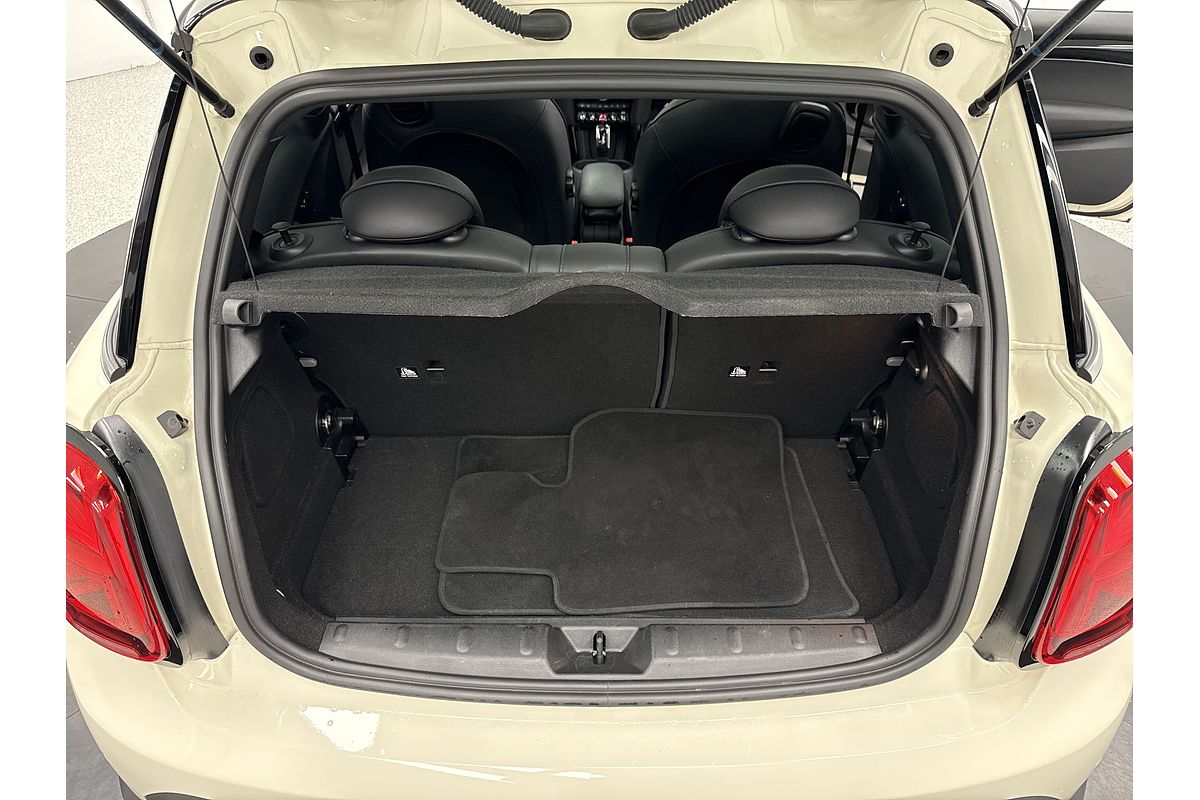 2021 MINI Hatch John Cooper Works Classic F56 LCI