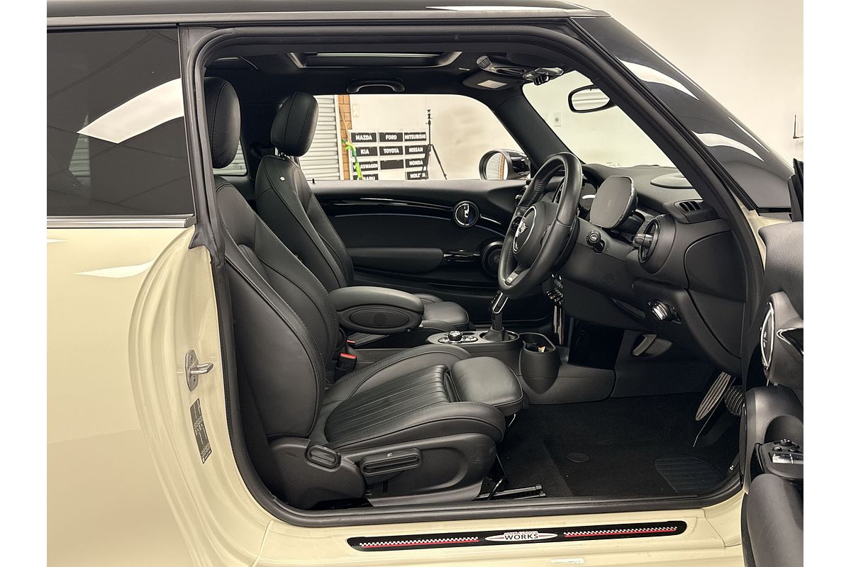 2021 MINI Hatch John Cooper Works Classic F56 LCI