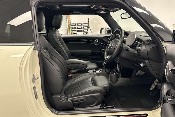 2021 MINI Hatch John Cooper Works Classic F56 LCI