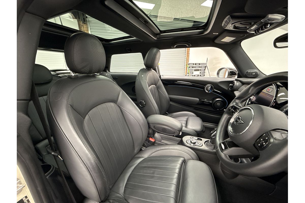 2021 MINI Hatch John Cooper Works Classic F56 LCI