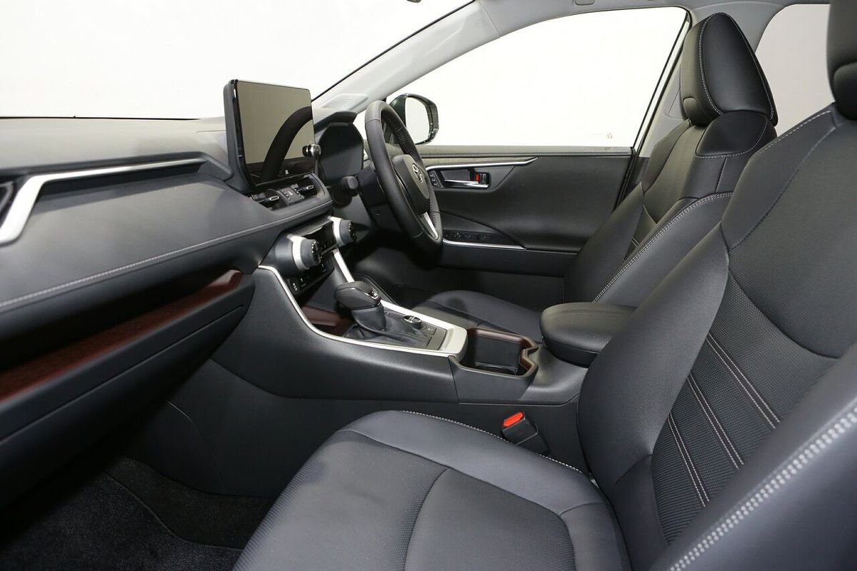 2025 Toyota RAV4 Cruiser AXAH54R