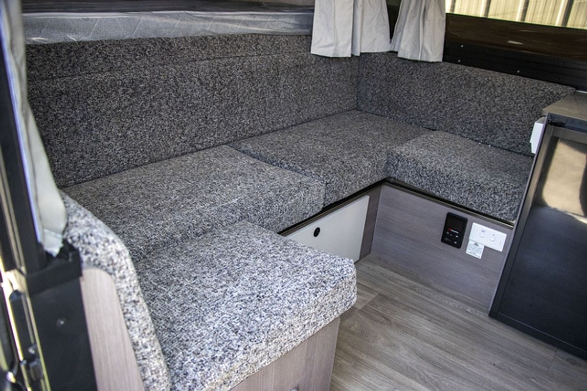 2025 Jayco SWAN CAMPER OB.CP-MY25