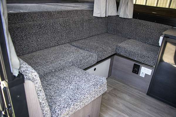 2025 Jayco SWAN CAMPER OB.CP-MY25