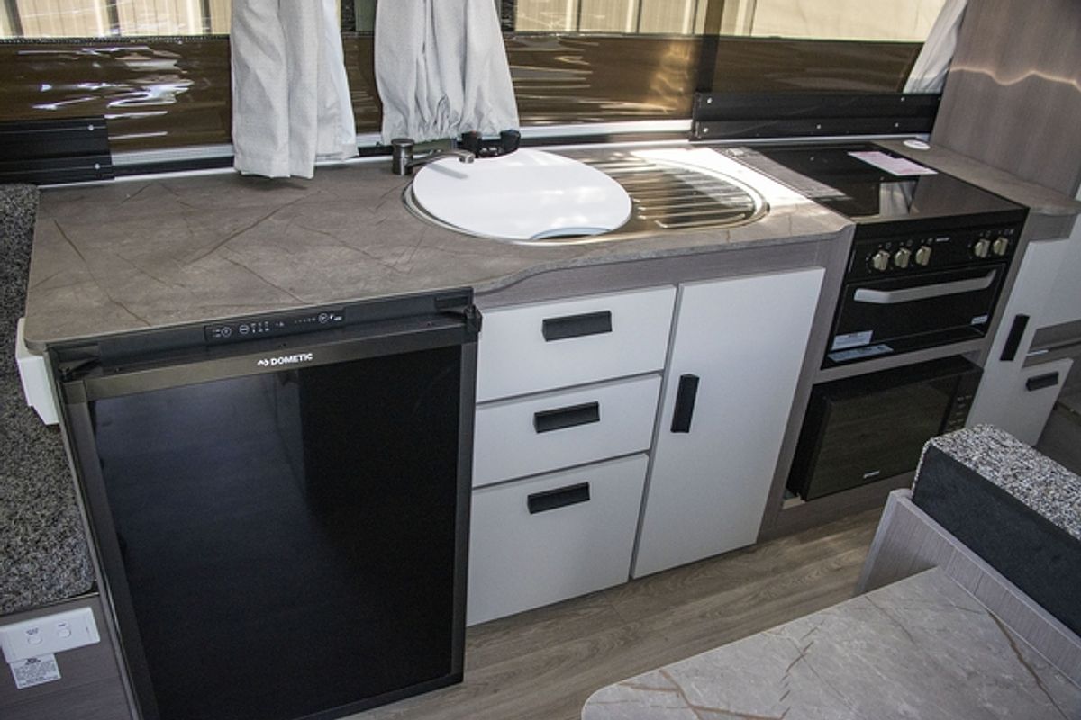 2025 Jayco SWAN CAMPER OB.CP-MY25