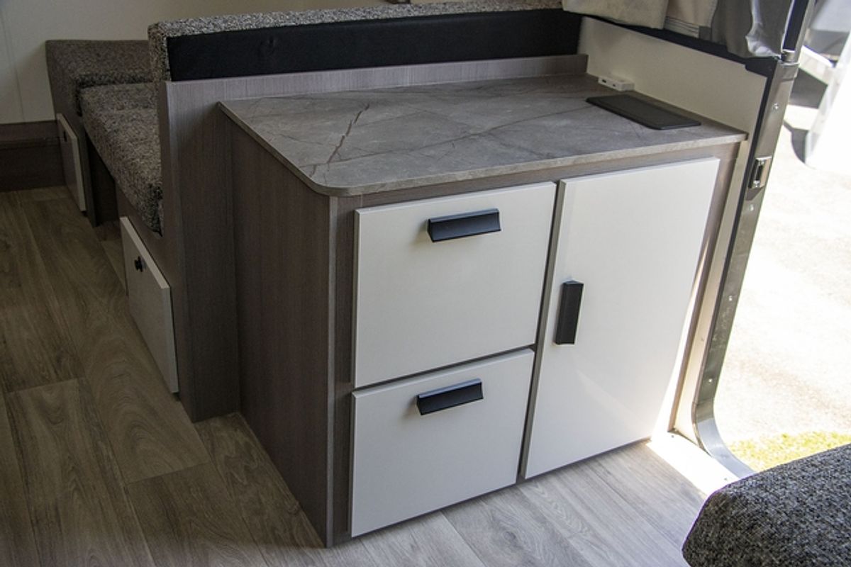 2025 Jayco SWAN CAMPER OB.CP-MY25