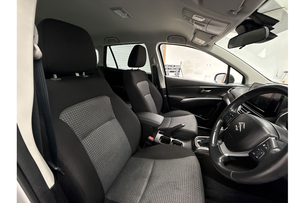 2023 Suzuki S-Cross Plus JYB