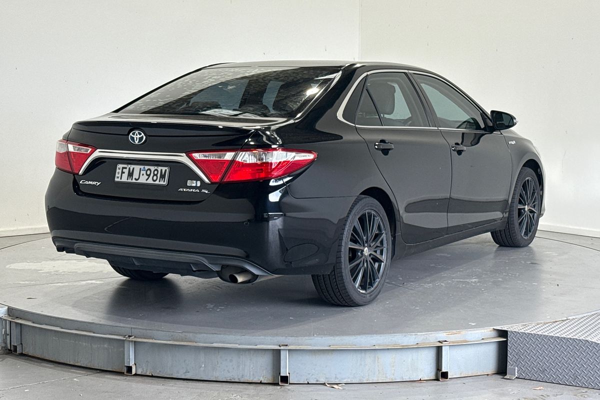 2015 Toyota Camry Atara SL AVV50R
