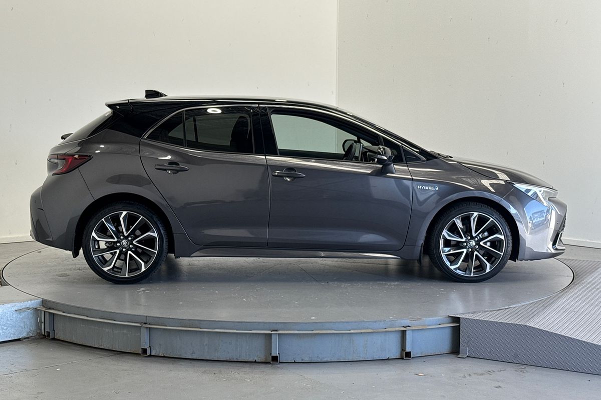 2022 Toyota Corolla ZR HYBRID ZWE219R