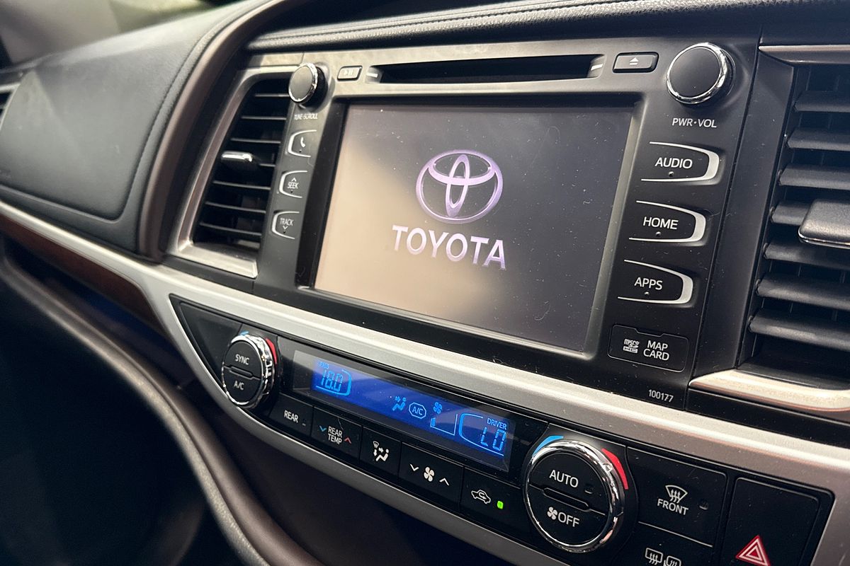 2014 Toyota Kluger Grande GSU55R