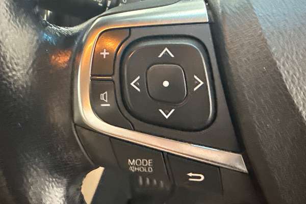 2015 Toyota Camry Atara SL AVV50R