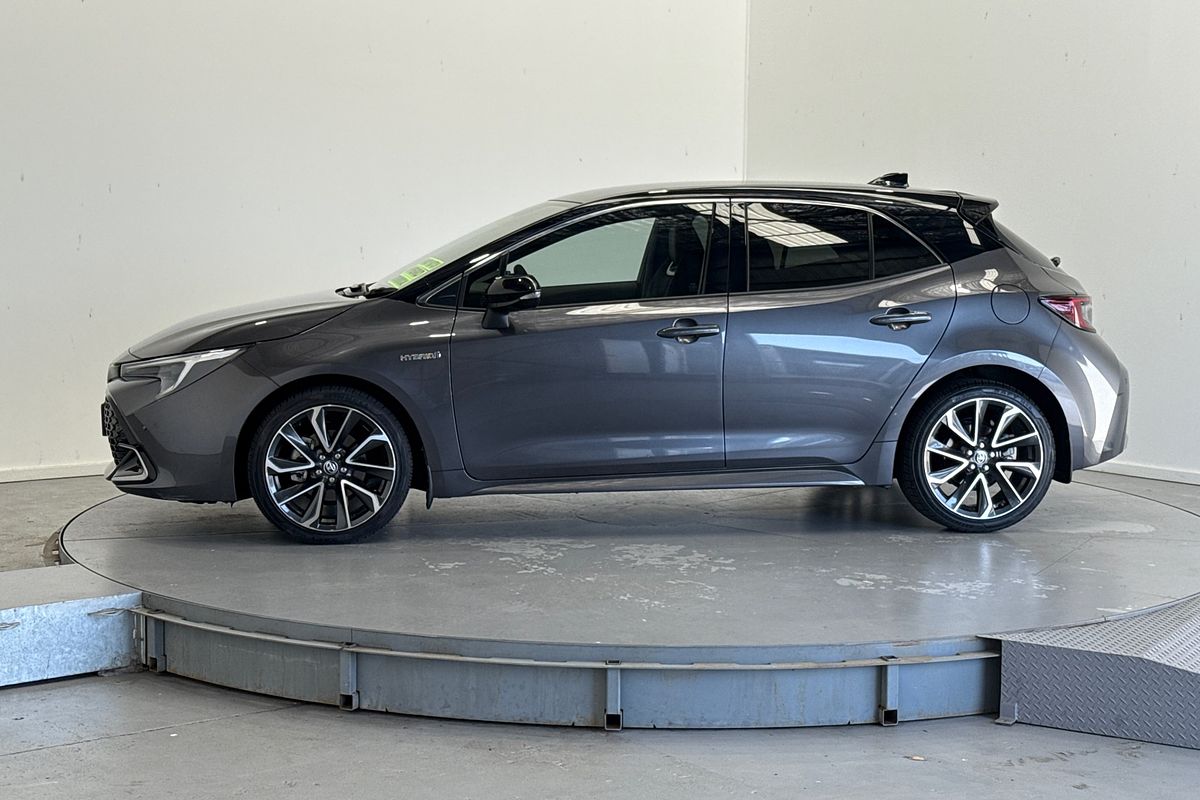 2022 Toyota Corolla ZR HYBRID ZWE219R