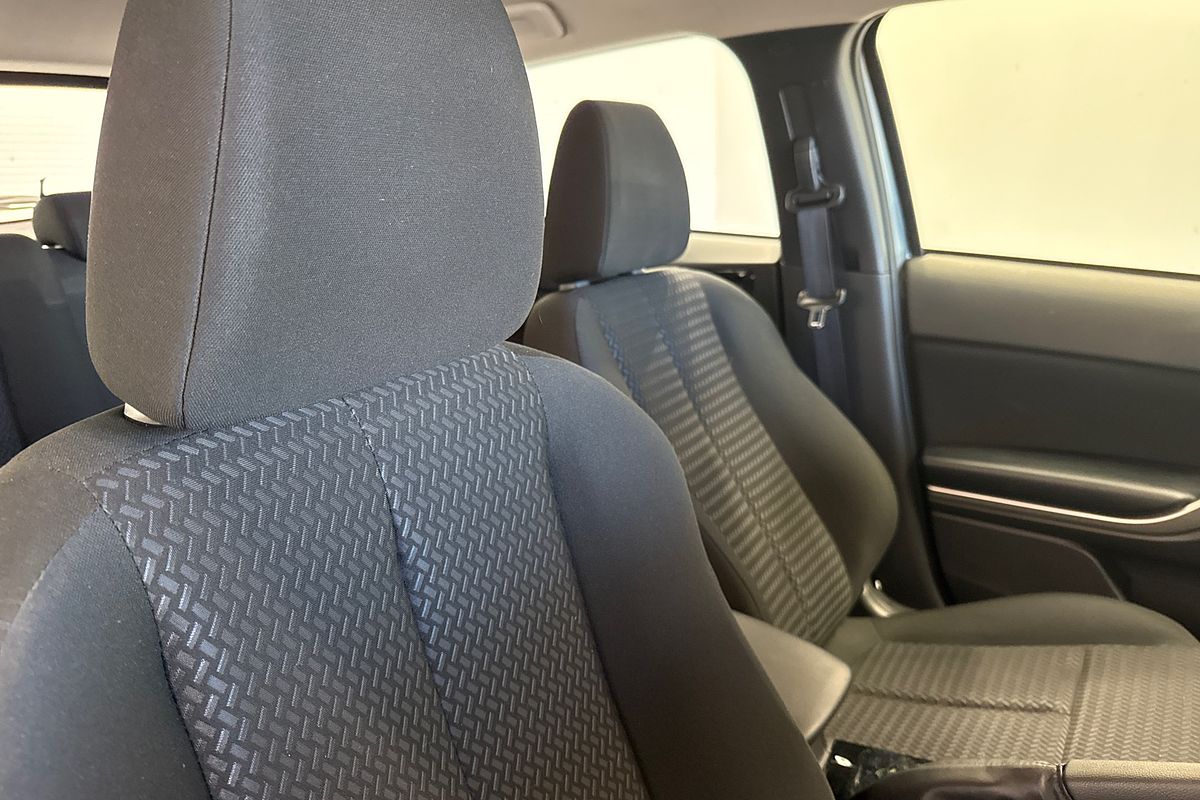 2024 Mitsubishi Eclipse Cross ES YB