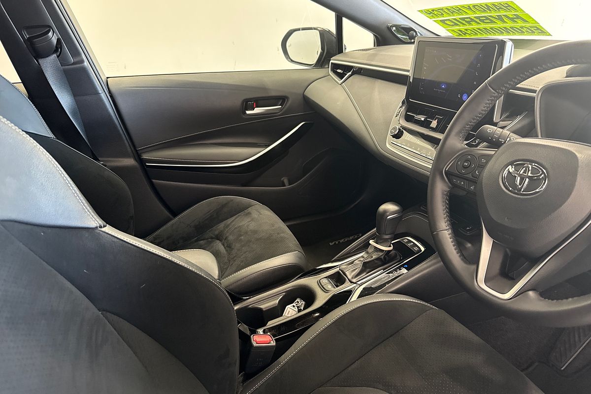 2022 Toyota Corolla ZR HYBRID ZWE219R