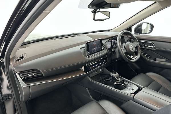 2023 Nissan X-TRAIL ST-L T33