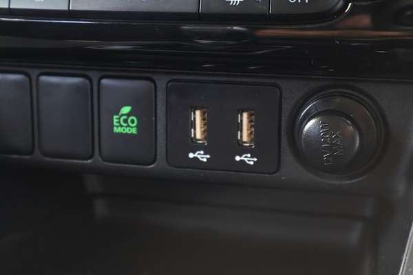 2024 Mitsubishi Eclipse Cross ES YB