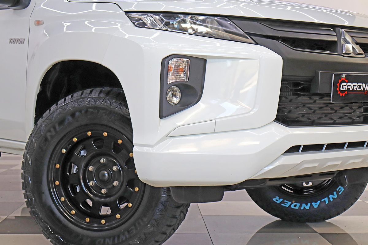 2021 Mitsubishi Triton GLX ADAS MR 4X4