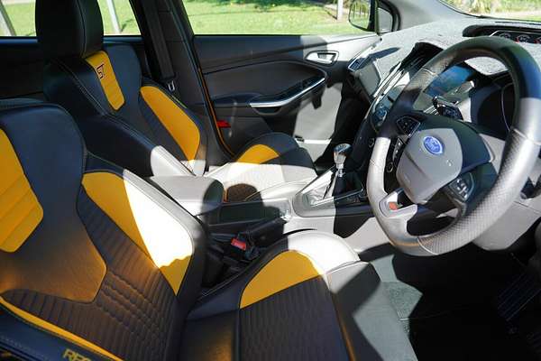 2017 Ford Focus ST2 LZ