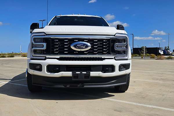 2025 Ford F450 Platinum 4X4
