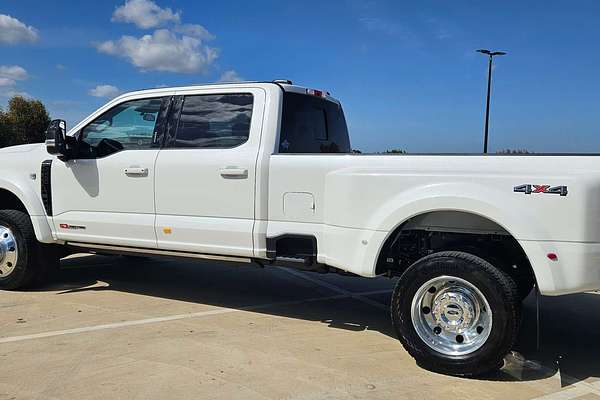2025 Ford F450 Platinum 4X4