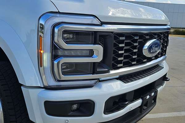 2025 Ford F450 Platinum 4X4