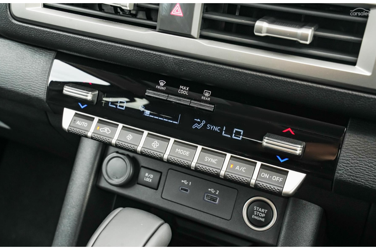 2024 Mitsubishi Triton GLS MV 4X4