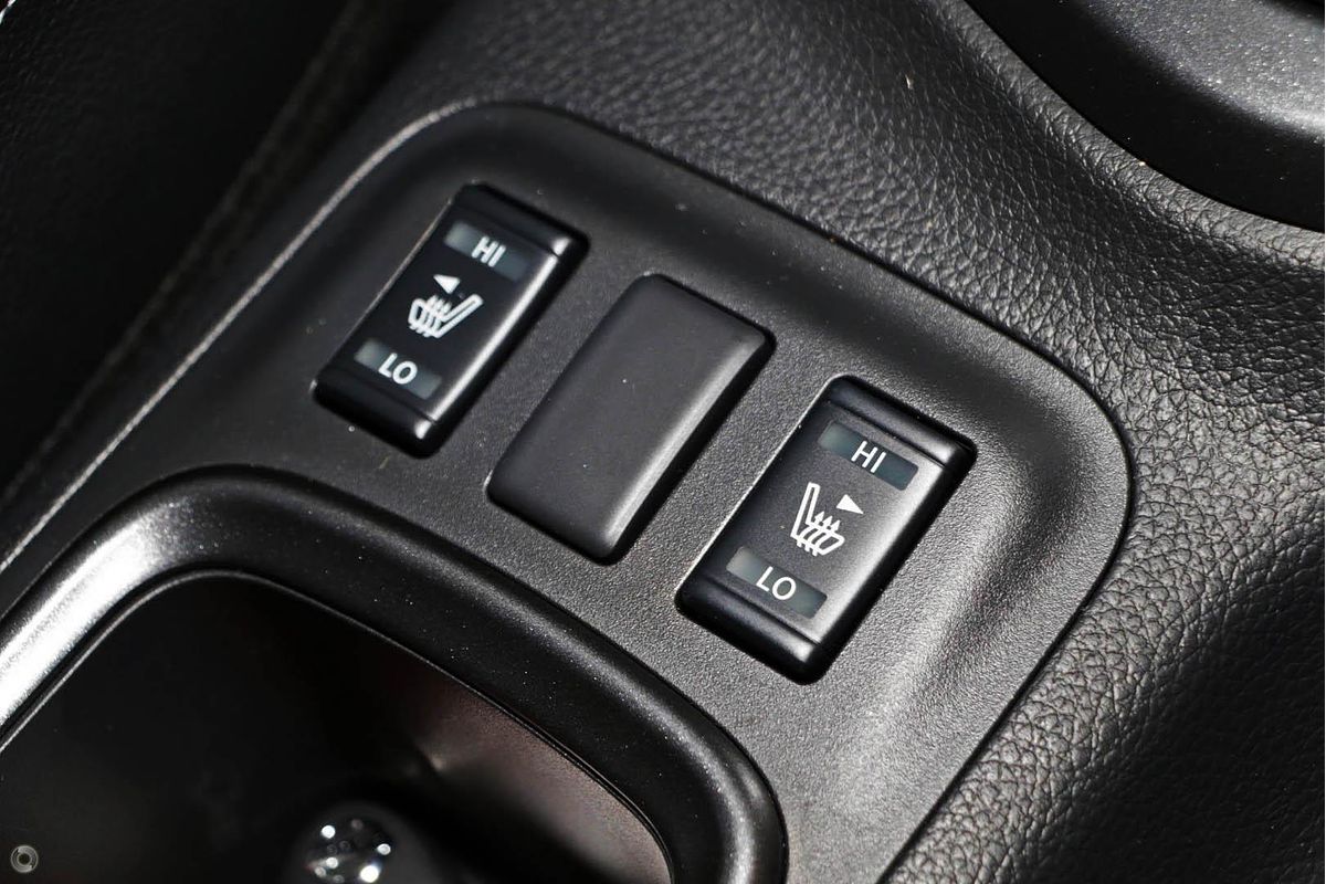 2025 Nissan Navara PRO-4X D23 4X4