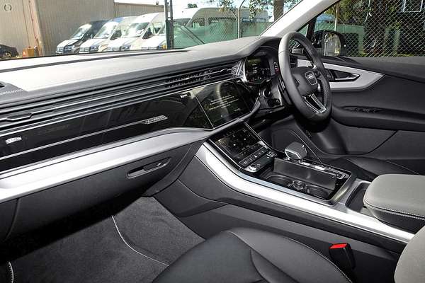 2025 Audi Q7 45 TFSI 4M