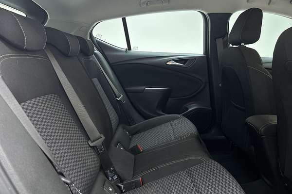 2016 Holden Astra R BK