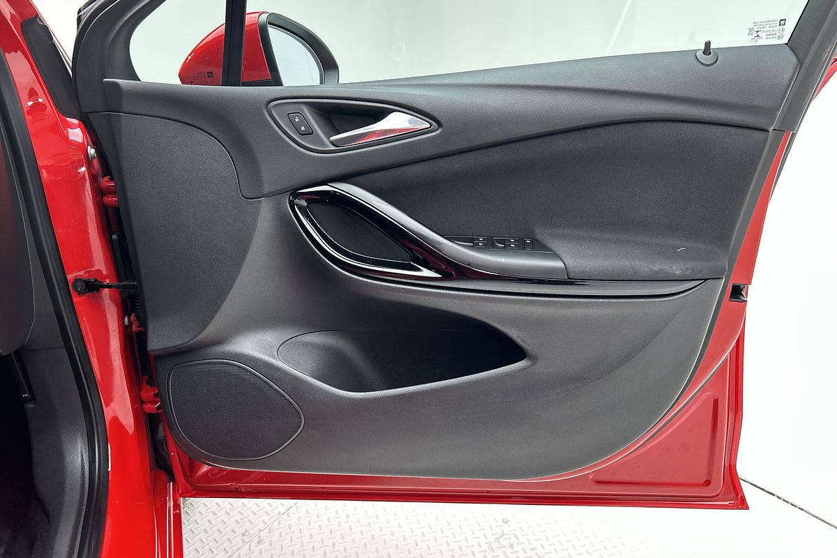 2016 Holden Astra R BK