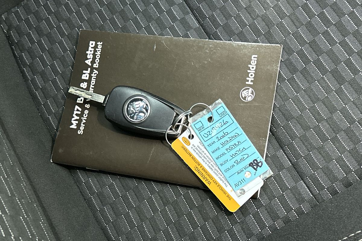 2016 Holden Astra R BK